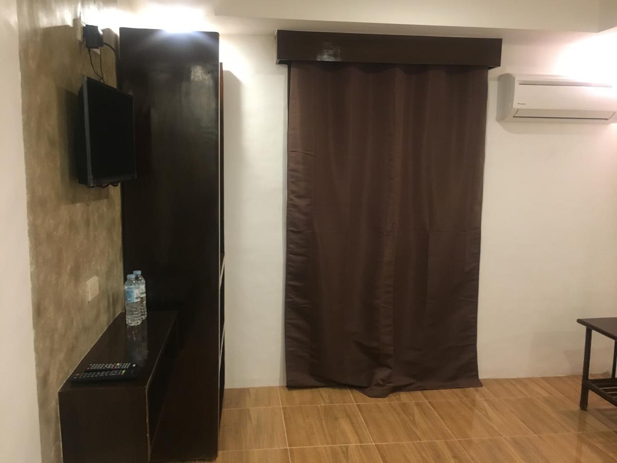 Teofel Pension House And Cafe Cebu Ngoại thất bức ảnh