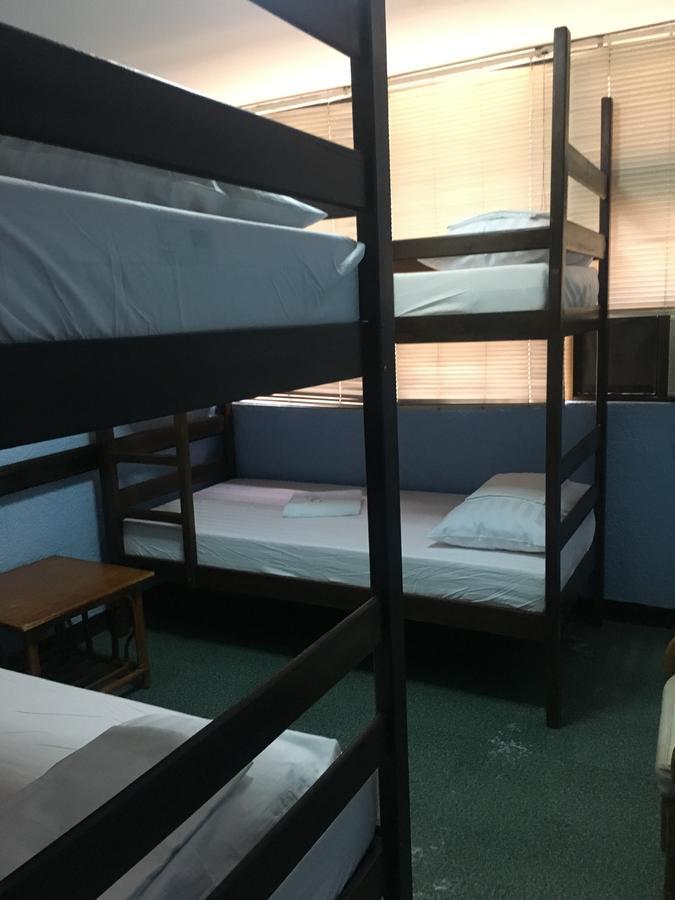 Teofel Pension House And Cafe Cebu Ngoại thất bức ảnh